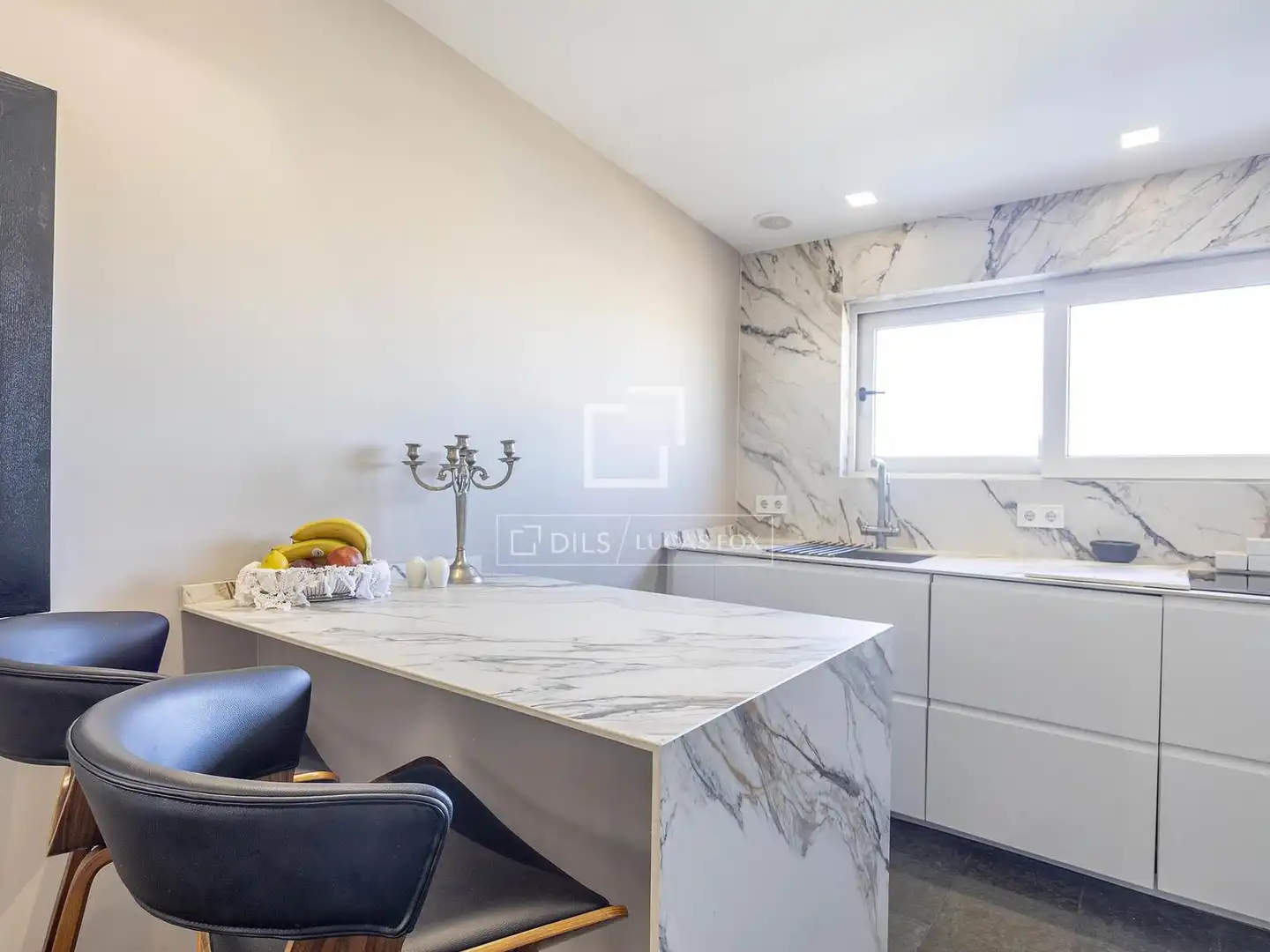 Küche von Dachboden zum Verkauf in Valencia del Ventoso mit Klimaanlage, Terrasse und Balkon