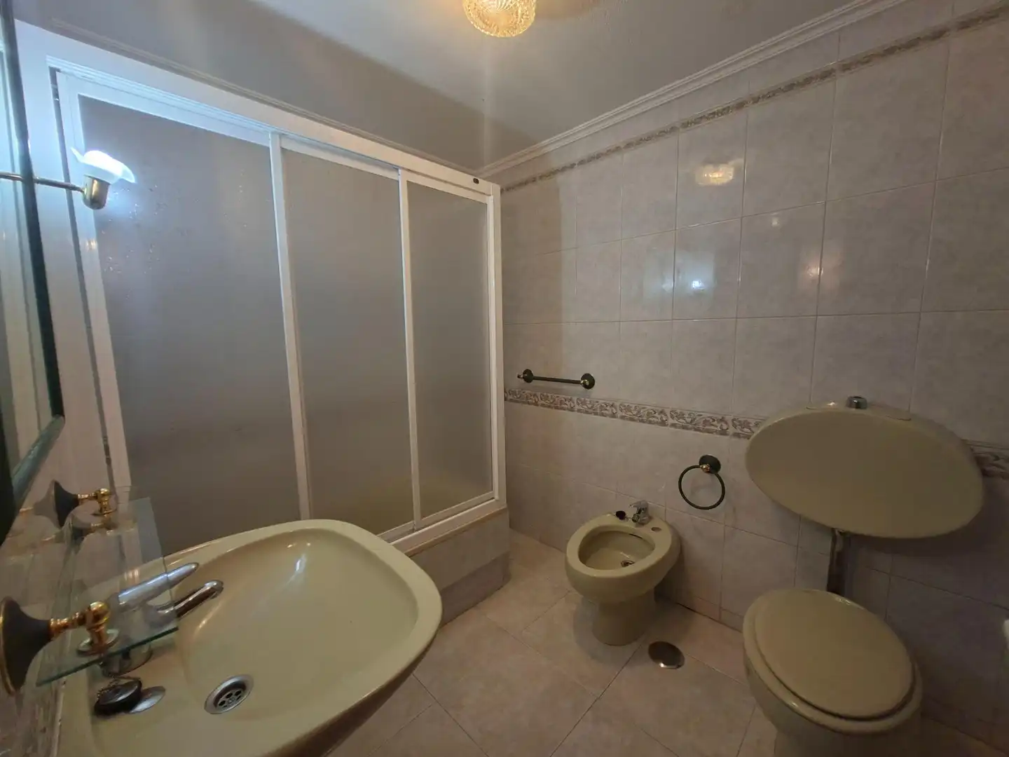 Bathroom of Apartments for sale in Vilagarcía de Arousa  with Heating