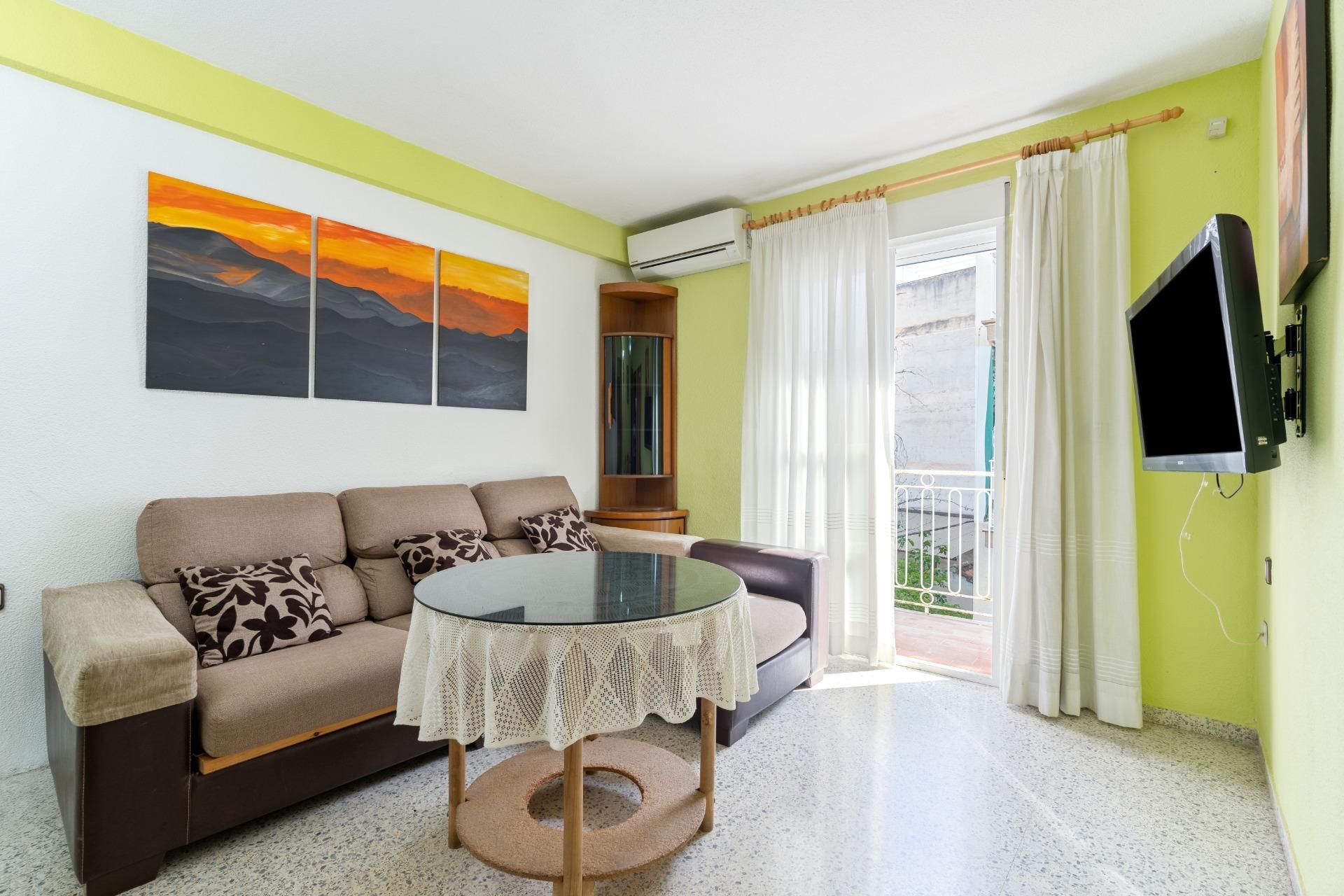 Living room of Flat for sale in Atarfe  with Air Conditioner and Balcony