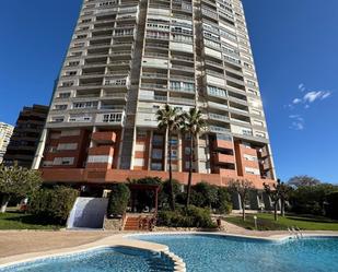 Vista exterior de Apartament en venda en Benidorm amb Calefacció, Parquet i Terrassa