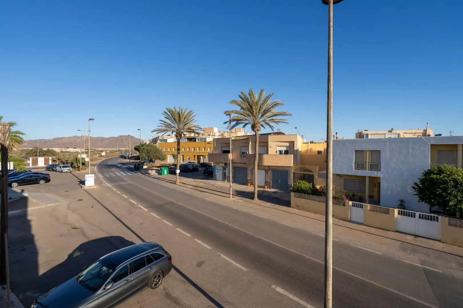 Vista exterior de Casa adosada en venda en Cabo de Gata amb Jardí privat, Terrassa i Traster