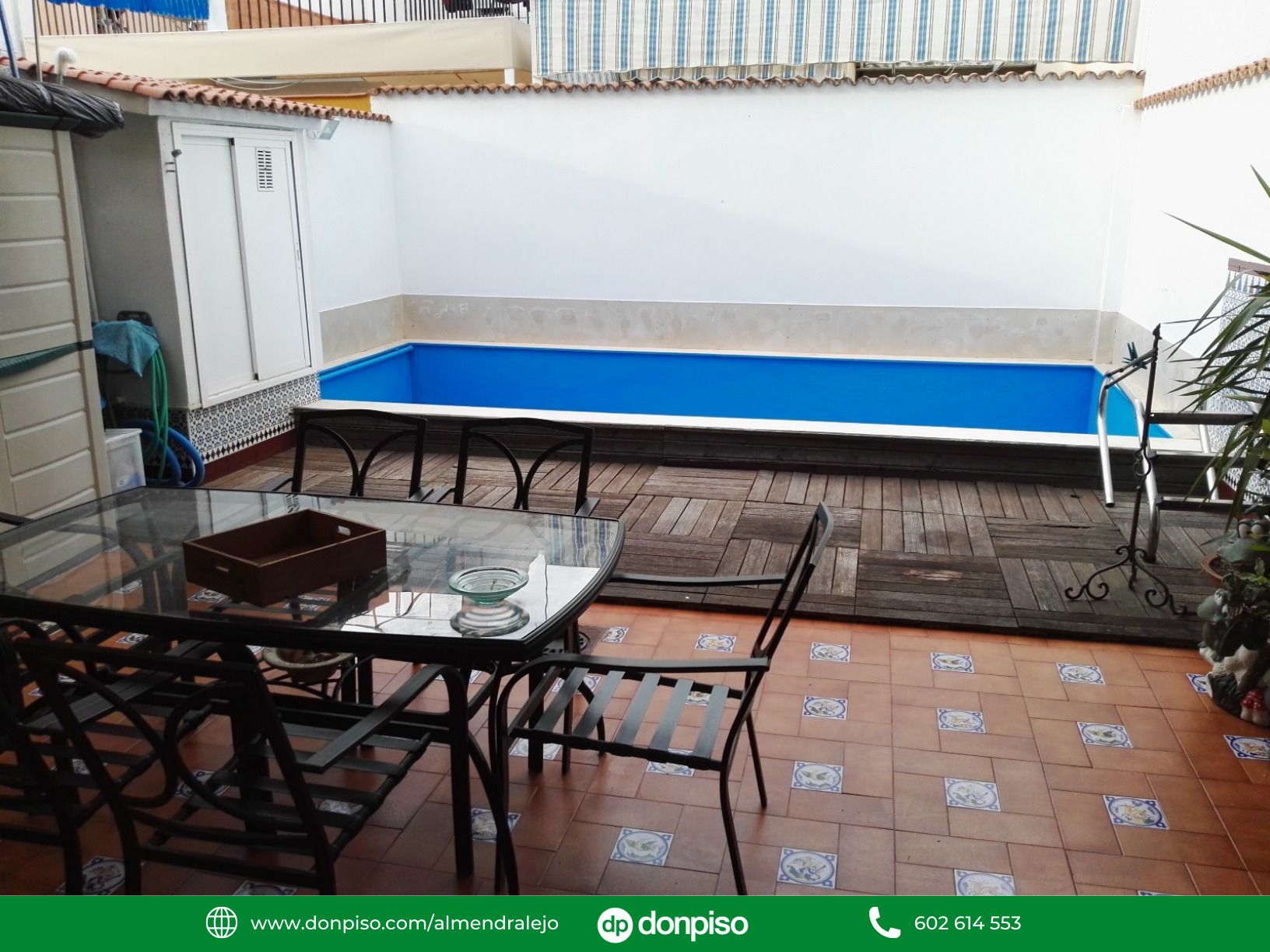 Piscina de Casa o xalet en venda en La Rinconada amb Terrassa i Piscina