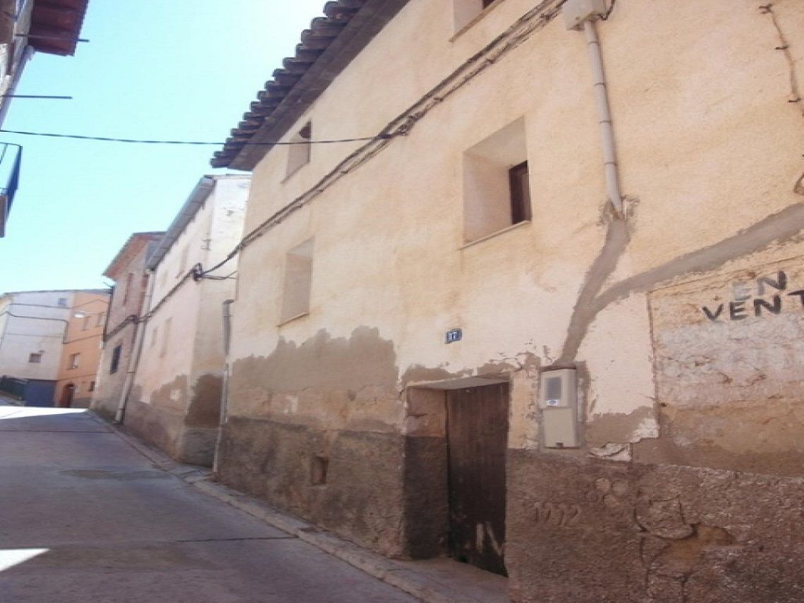 Vista exterior de Casa adosada en venda en Castillonroy
