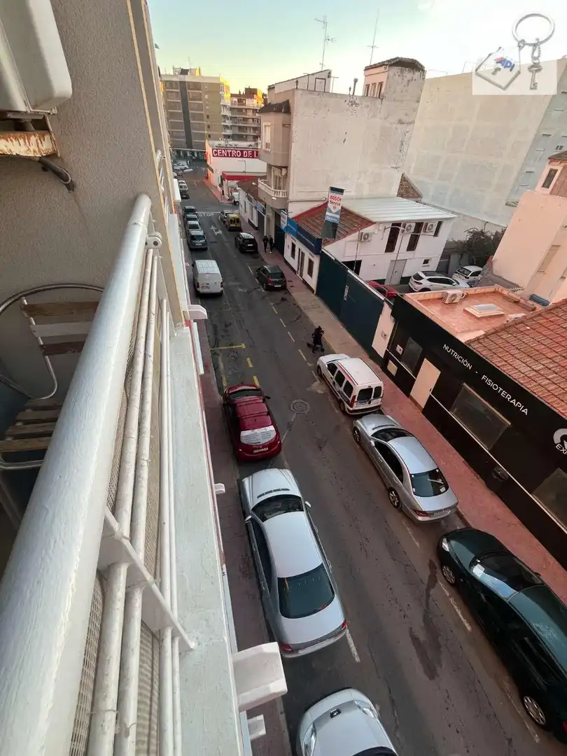 Aparcament de Apartament en venda en Torrevieja amb Aire condicionat, Calefacció i Terrassa