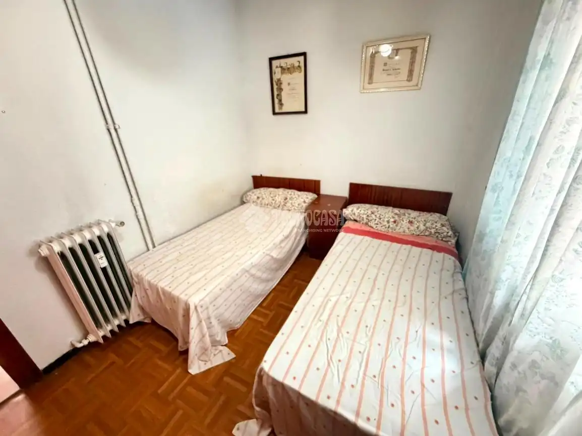 Habitación de Piso en venta en Pinto con Calefacción