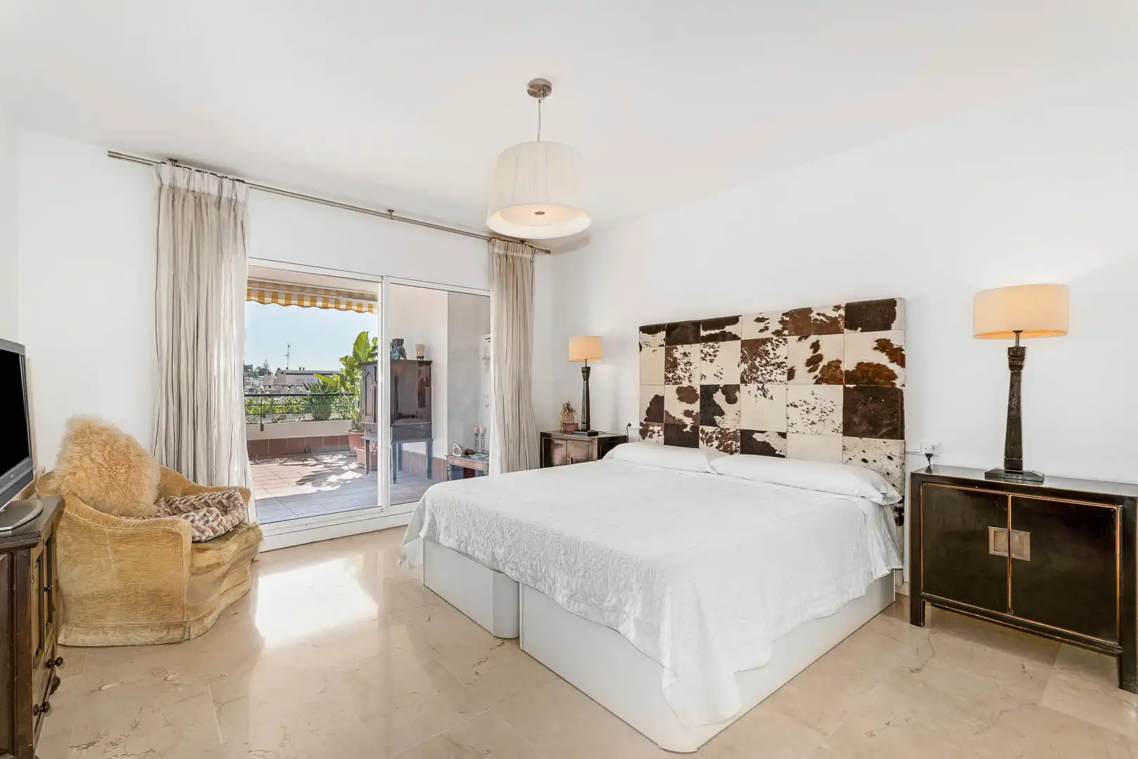 Habitación de Ático en venta en Marbella con Aire acondicionado, Calefacción y Terraza