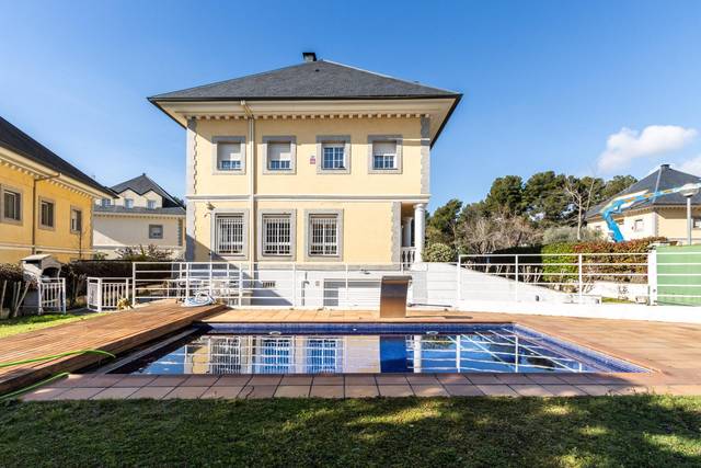 Casa-chalet en Venta en  MARCEL.LI MASSANA en Castellarnau