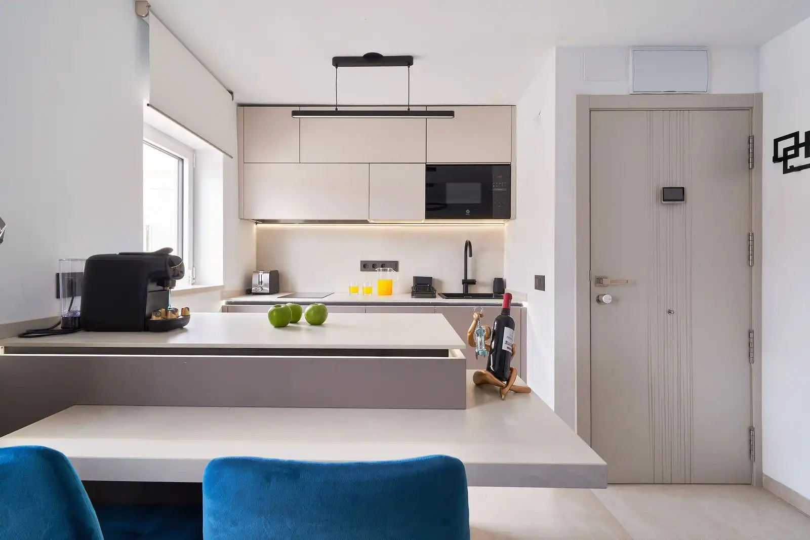 Cocina de Piso en venta en Marbella con Aire acondicionado, Amueblado y Microondas