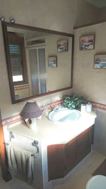Bany de Casa o xalet en venda en Chiclana de la Frontera amb Aire condicionat, Calefacció i Jardí privat