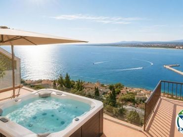 Casa con balcón en venta en Calle DE JOAN MARGARIT