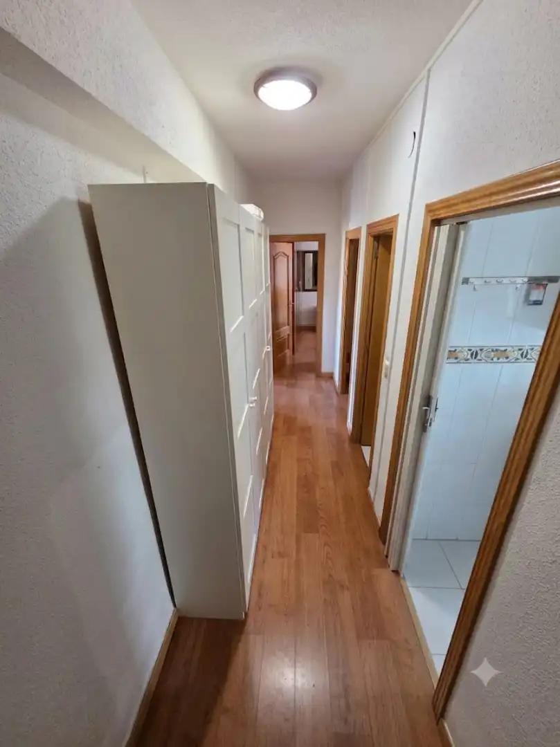 Piso en venta en Madrid con Calefacción, Terraza y Amueblado