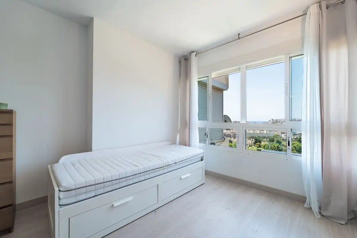 Habitación de Estudio en venta en Torremolinos con Aire acondicionado, Calefacción y Piscina