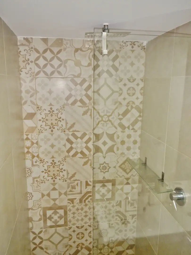 Bathroom of Attic for rent in Madrid  with Air Conditioner, Heating and Furnished