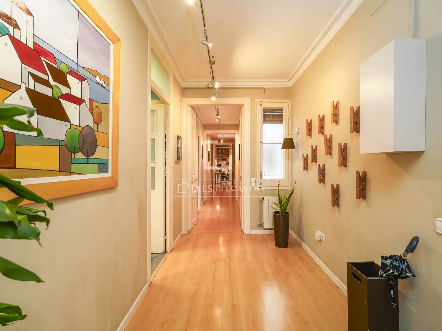 Wohnung zum Verkauf in Barcelona mit Heizung und Balkon
