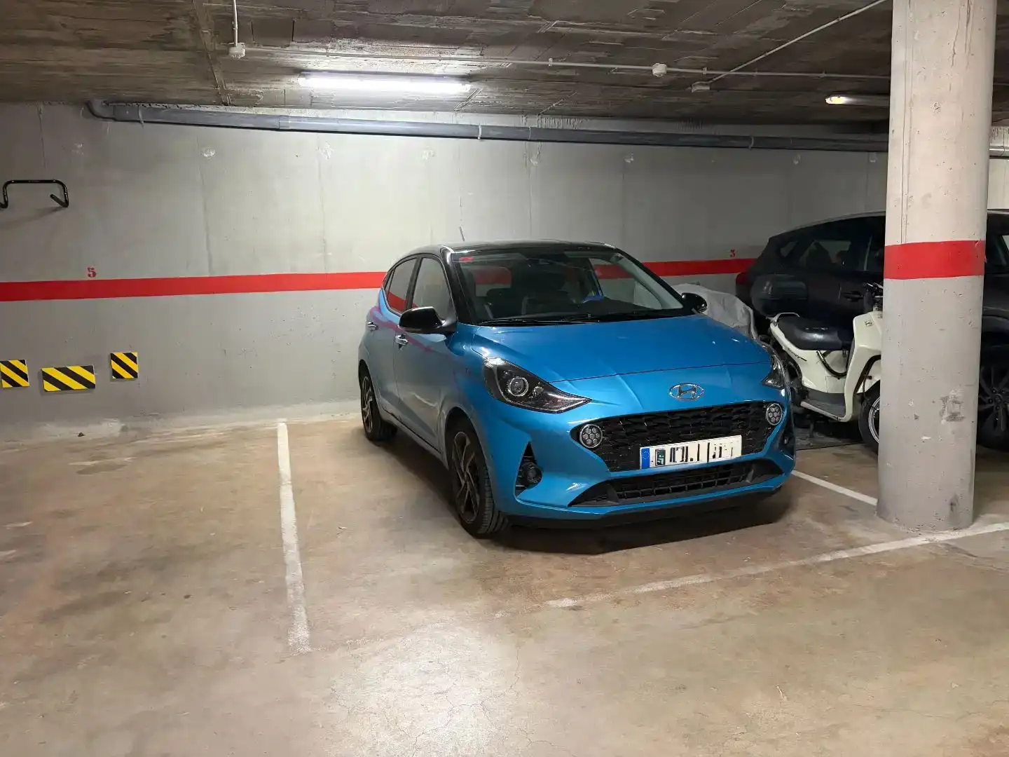 Parking of Flat for sale in Girona Capital  with Air Conditioner