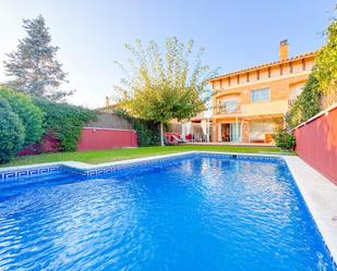 Swimming pool of Single-family semi-detached for sale in Vilassar de Mar  with Air Conditioner, Heating and Private garden