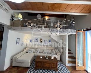 Sala d'estar de Dúplex de lloguer en Eivissa amb Aire condicionat, Terrassa i Moblat
