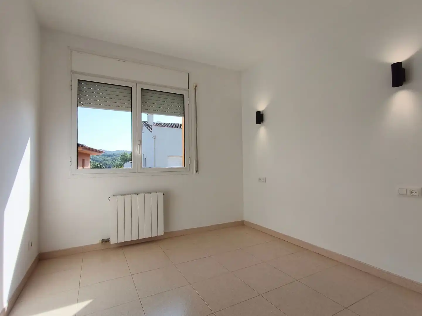 Dormitori de Casa o xalet de lloguer en Quart amb Calefacció i Jardí privat