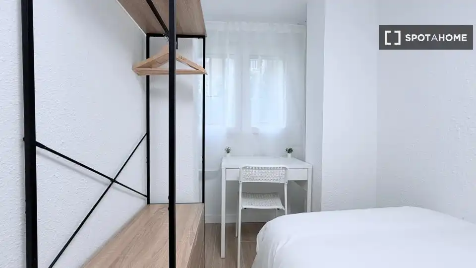 Room in Casco Histórico de Vallecas
