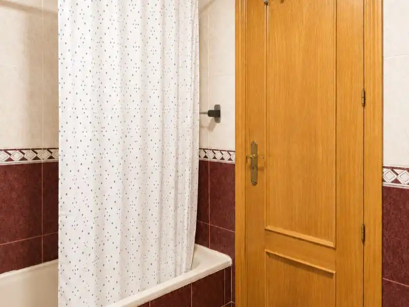 Badezimmer von Wohnung zum Verkauf in  Madrid Capital