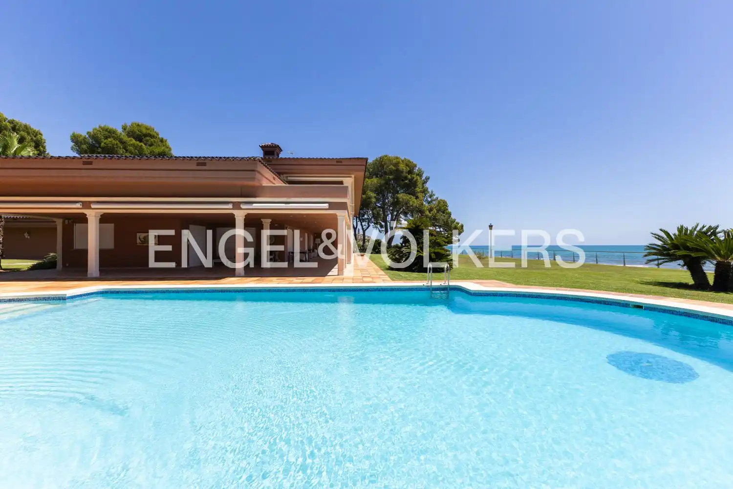 Piscina de Casa adosada de lloguer en Oropesa del Mar / Orpesa amb Aire condicionat, Calefacció i Jardí privat