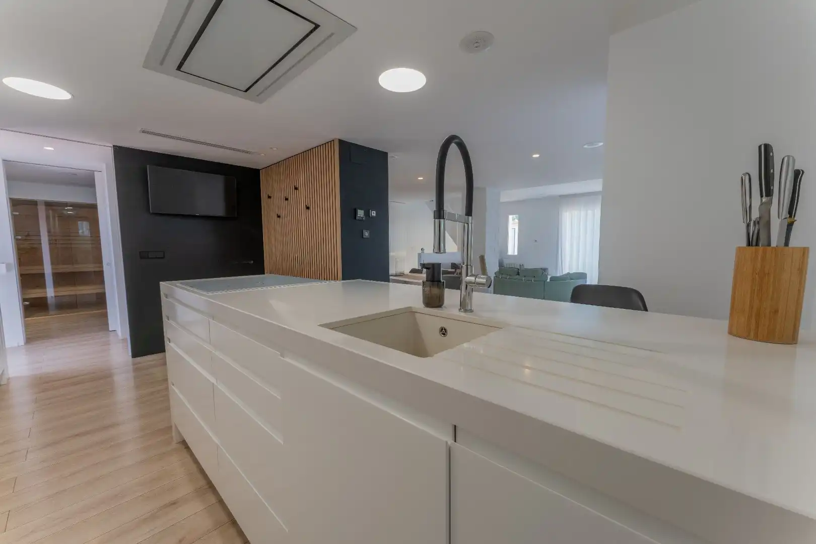 Cocina de Casa o chalet en venta en Petrer con Aire acondicionado, Calefacción y Jardín privado