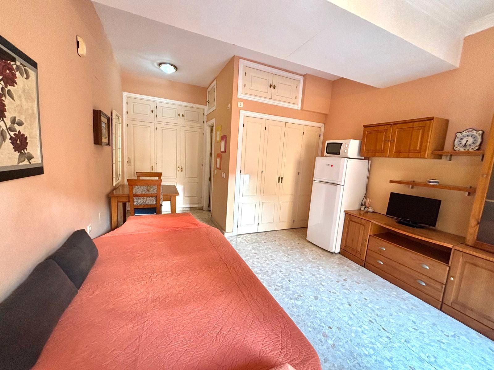 Bedroom of Study for sale in Benalmádena  with Furnished, Washing machine and Community pool