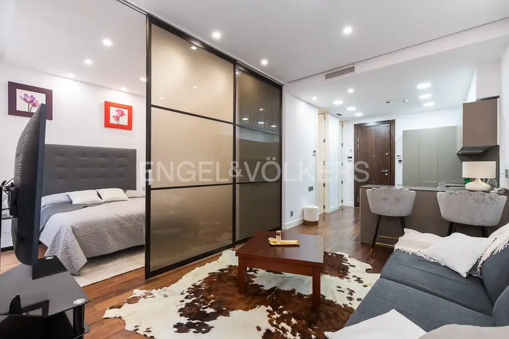 Sala d'estar de Pis de lloguer en Valencia amb Aire condicionat, Calefacció i Parquet