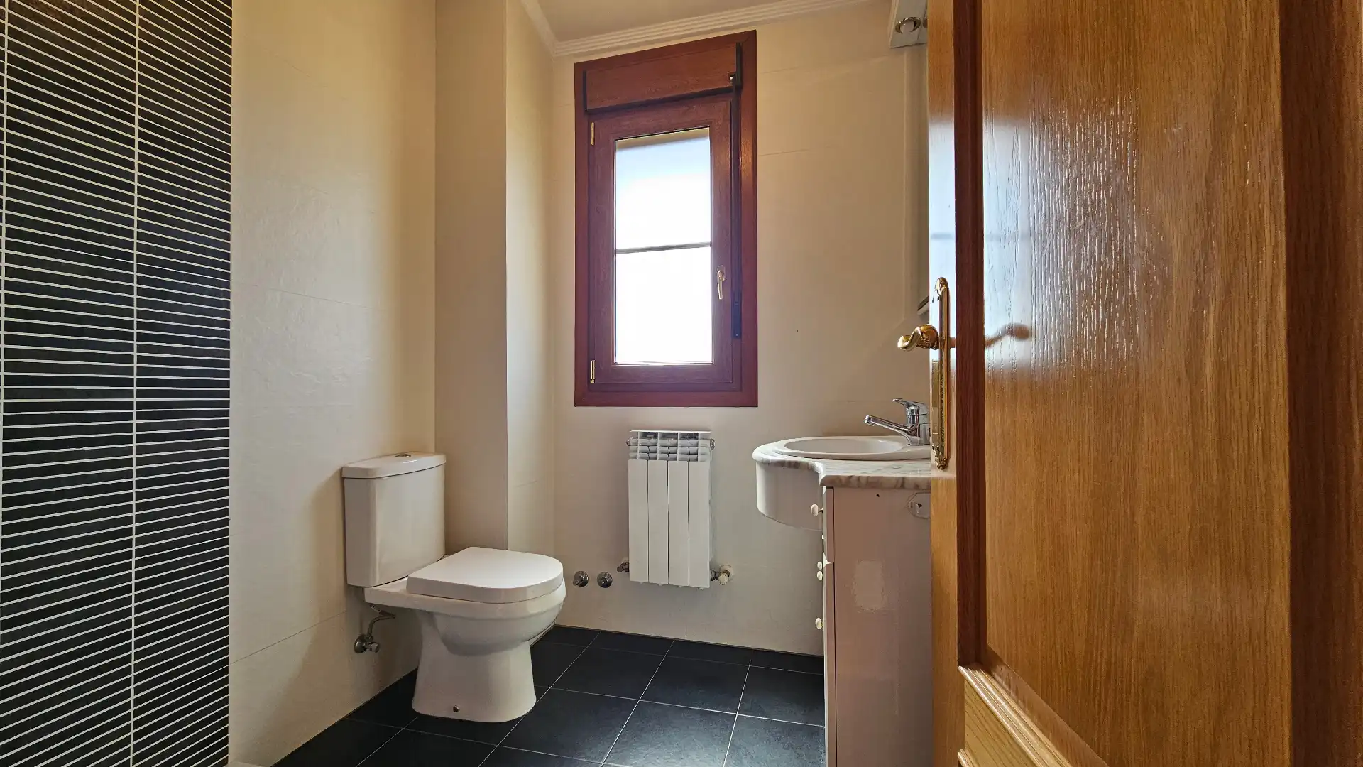 Baño de Casa o chalet en venta en Condado de Treviño con Calefacción, Jardín privado y Terraza