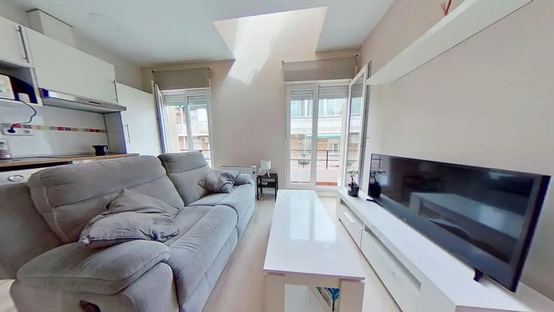 Living room of Flat for rent in  Madrid Capital  with Air Conditioner, Heating and Terrace