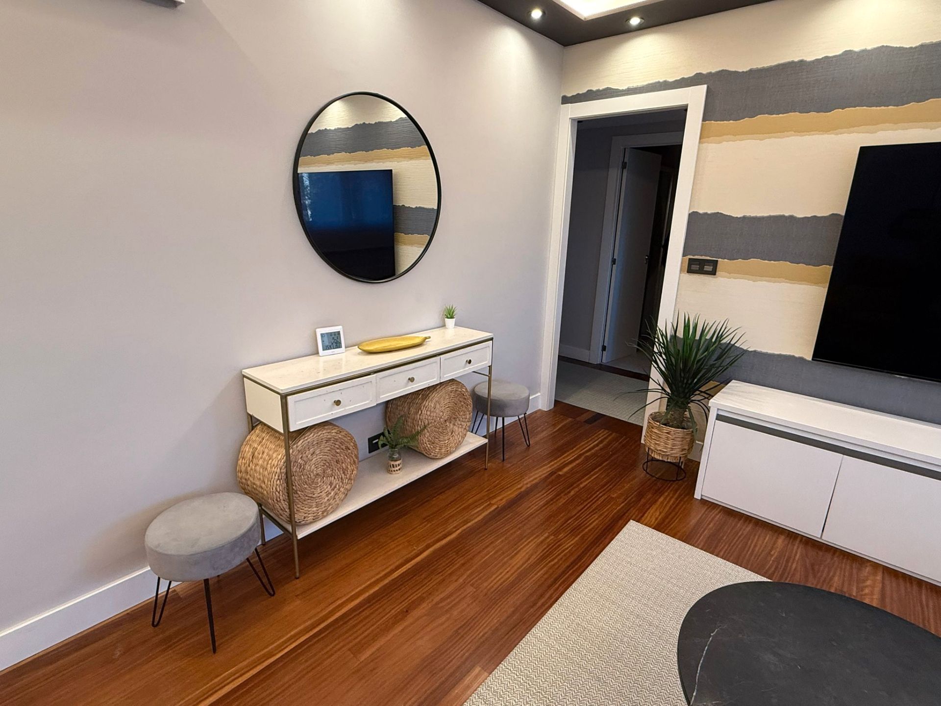 Living room of Flat for sale in Bilbao   with Heating and Furnished