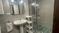 Bathroom of Flat to rent in  Barcelona Capital  with Heating and Furnished