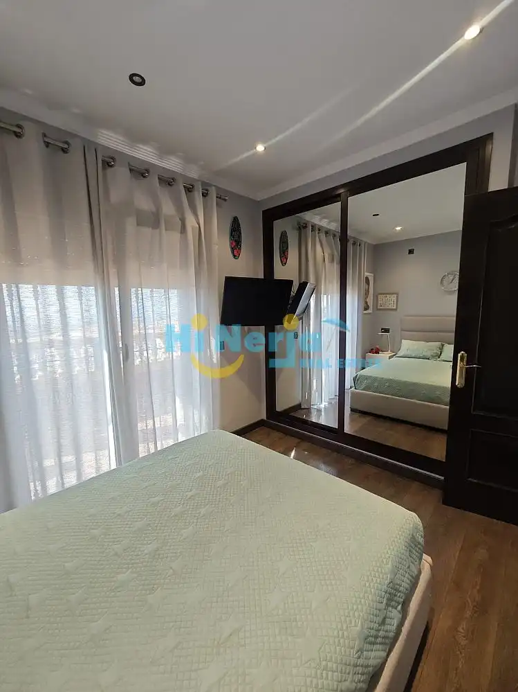 Habitación de Casa o chalet en venta en Torrox con Aire acondicionado, Calefacción y Terraza