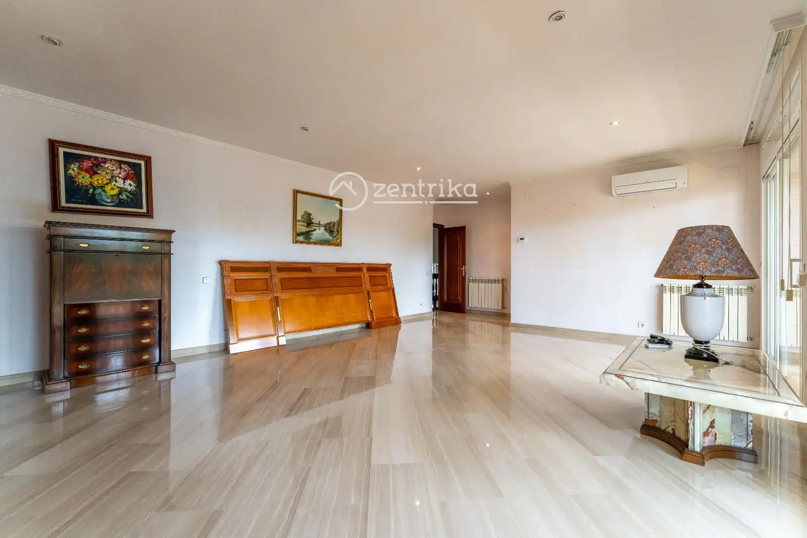 Living room of Houses for sale in Cambrils  with Air Conditioner, Heating and Storage room