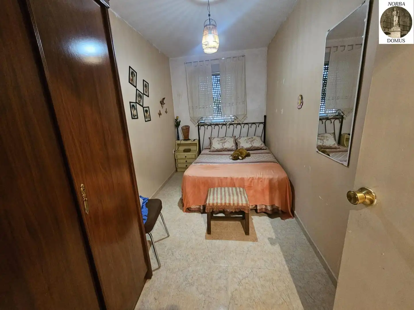 Dormitori de Casa o xalet en venda en Cáceres amb Jardí privat, Terrassa i Traster