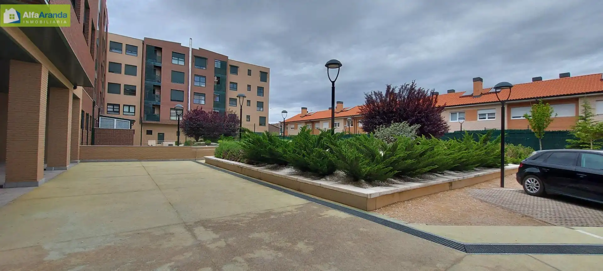 Vista exterior de Pis de lloguer en Aranda de Duero amb Calefacció, Jardí privat i Traster