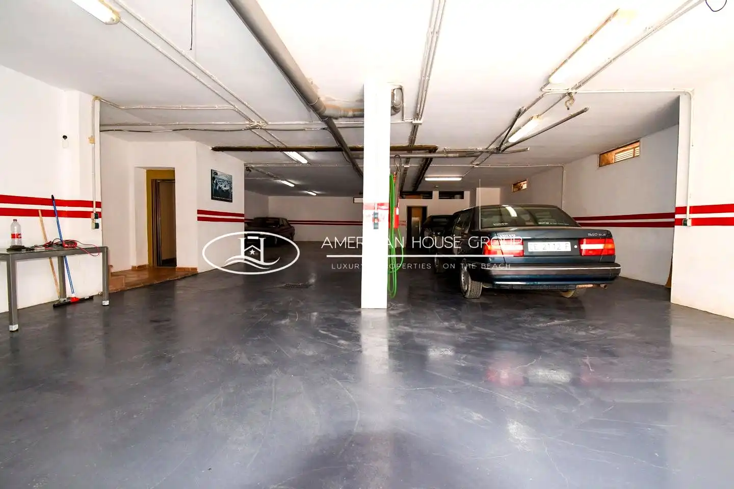 Parking of Houses for sale in Chiclana de la Frontera  with Air Conditioner, Heating and Private garden
