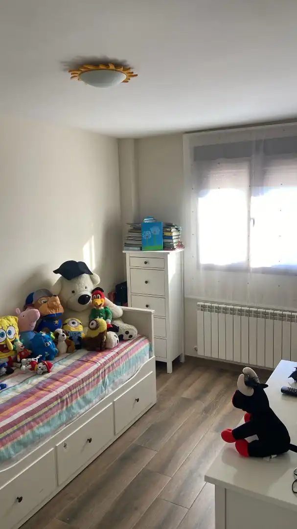 Habitación de Casa adosada en venta en El Vellón con Calefacción, Jardín privado y Terraza