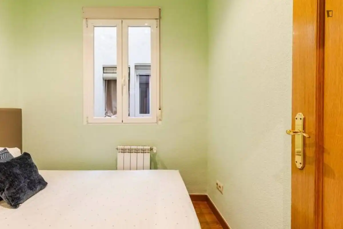 Dormitori de Casa o xalet de lloguer en Madrid amb Moblat, Forn i Rentadora