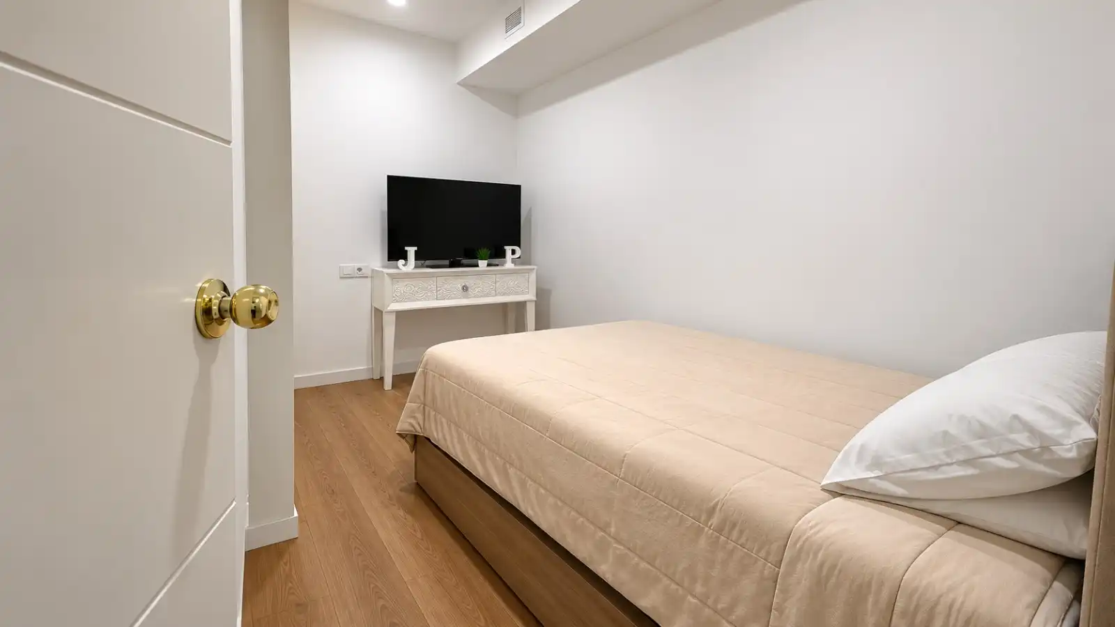 Habitación de Estudio en venta en Barcelona con Aire acondicionado, Calefacción y Amueblado