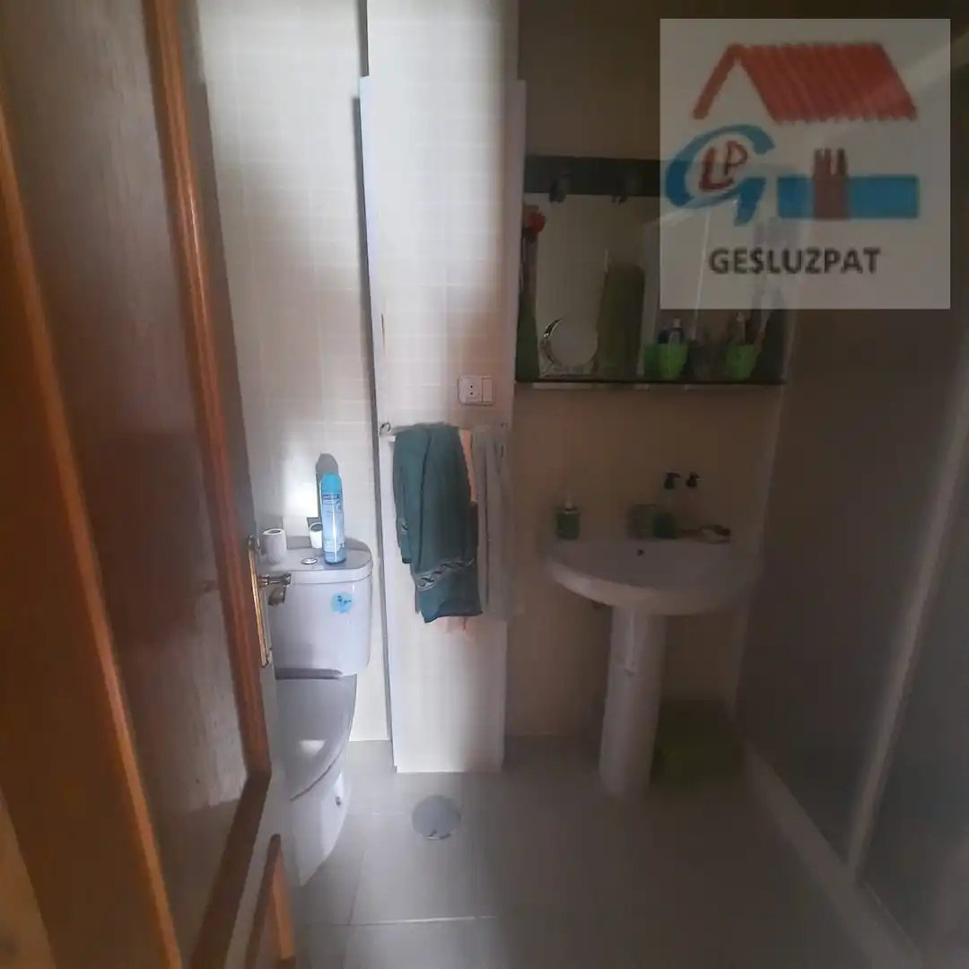 Bathroom of Apartments for sale in Lillo  with Heating and Furnished