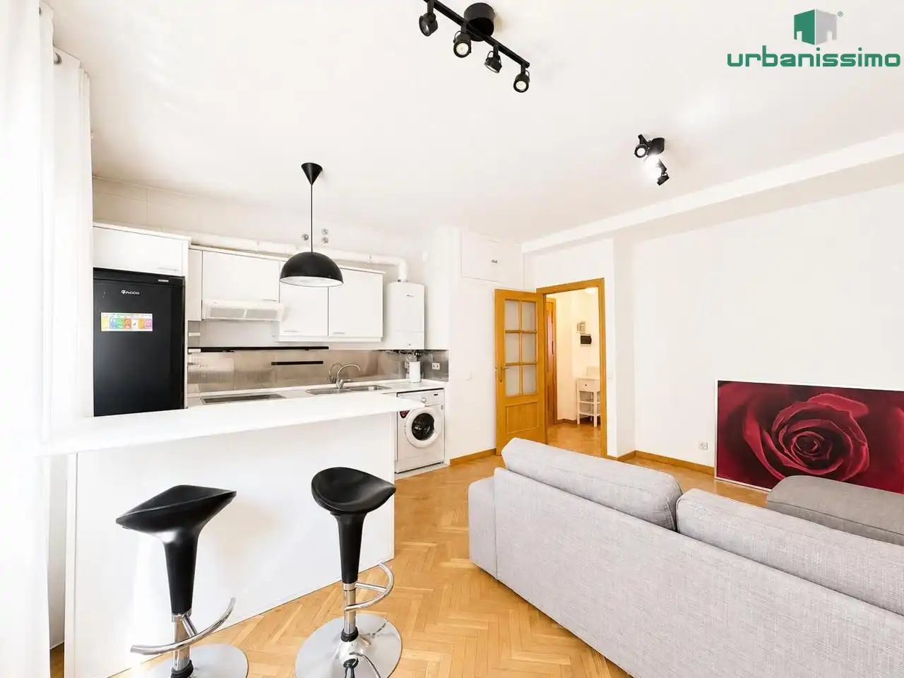 Cuina de Apartament en venda en Madrid amb Calefacció