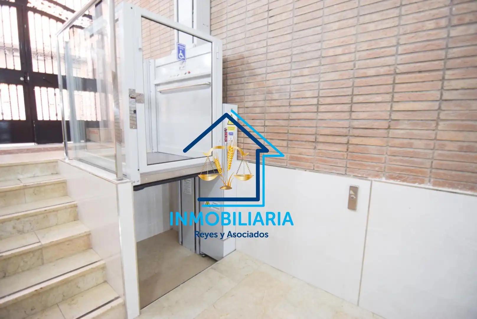 Wohnung zum Verkauf in Córdoba mit Klimaanlage
