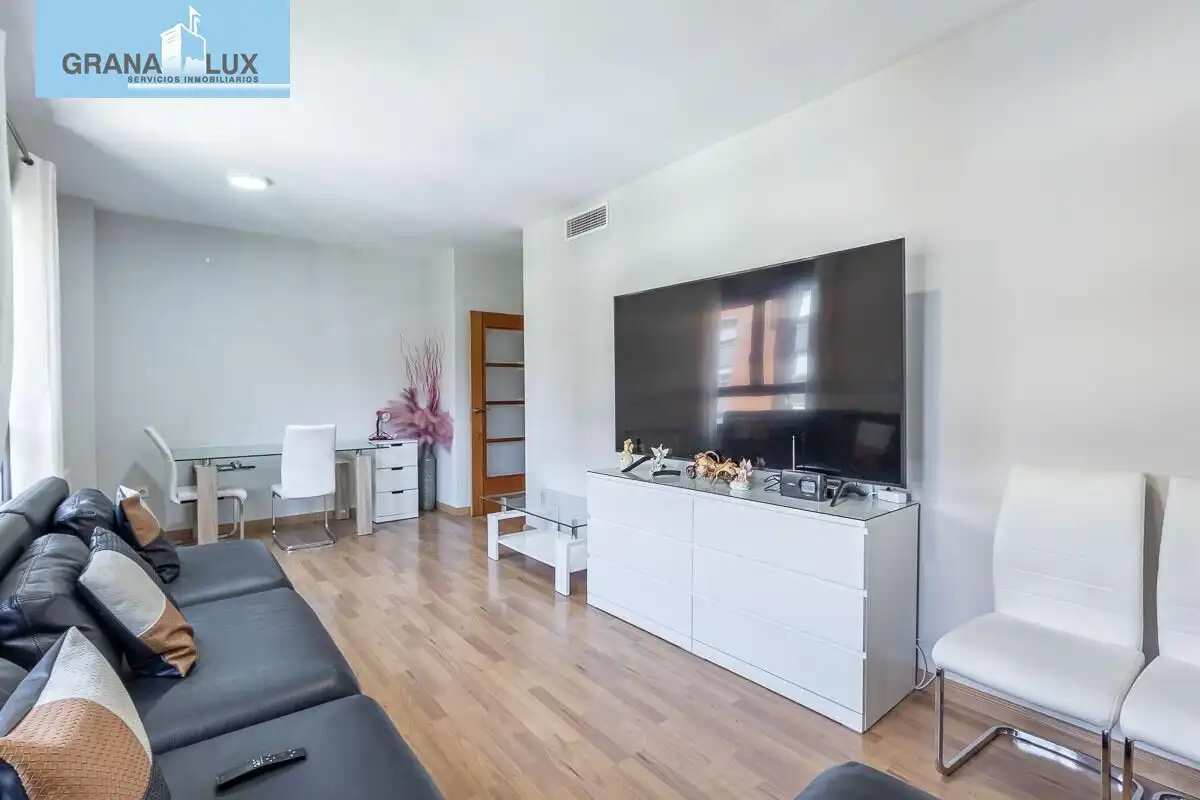 Flat with pool for sale in Calle EMIR, imagen 5