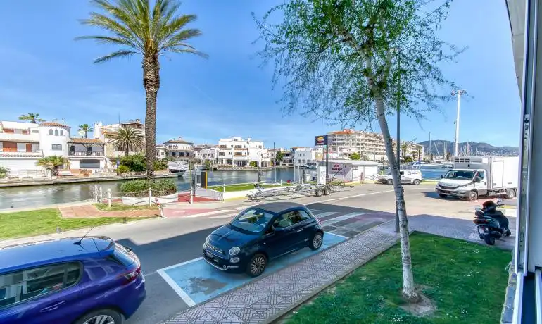 Exterior view of Study for sale in Empuriabrava  with Terrace