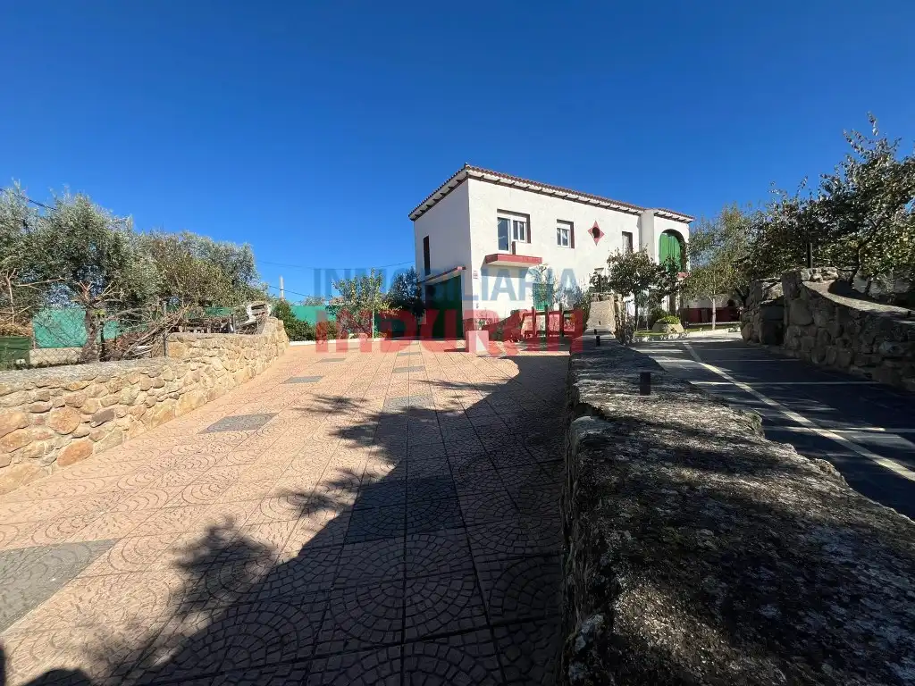 Exterior view of Houses for sale in Carrascalejo