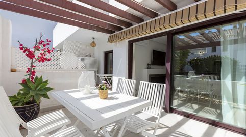 Foto 3 de Apartamento en venta en Calle las Ventas, 16, Las Brisas, Marbella
