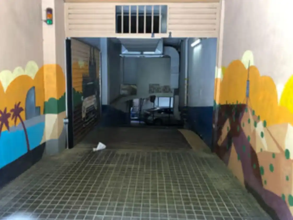 Individuel à vendre à Carrer de Sicília 221