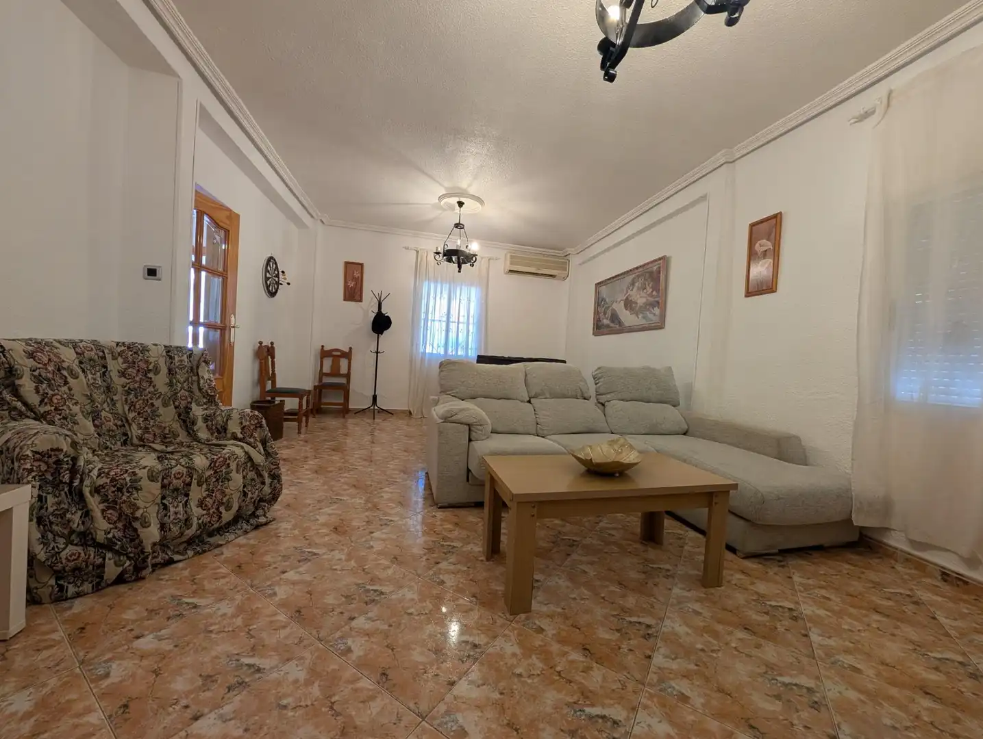 Sala d'estar de Casa o xalet en venda en Aspe amb Aire condicionat i Piscina