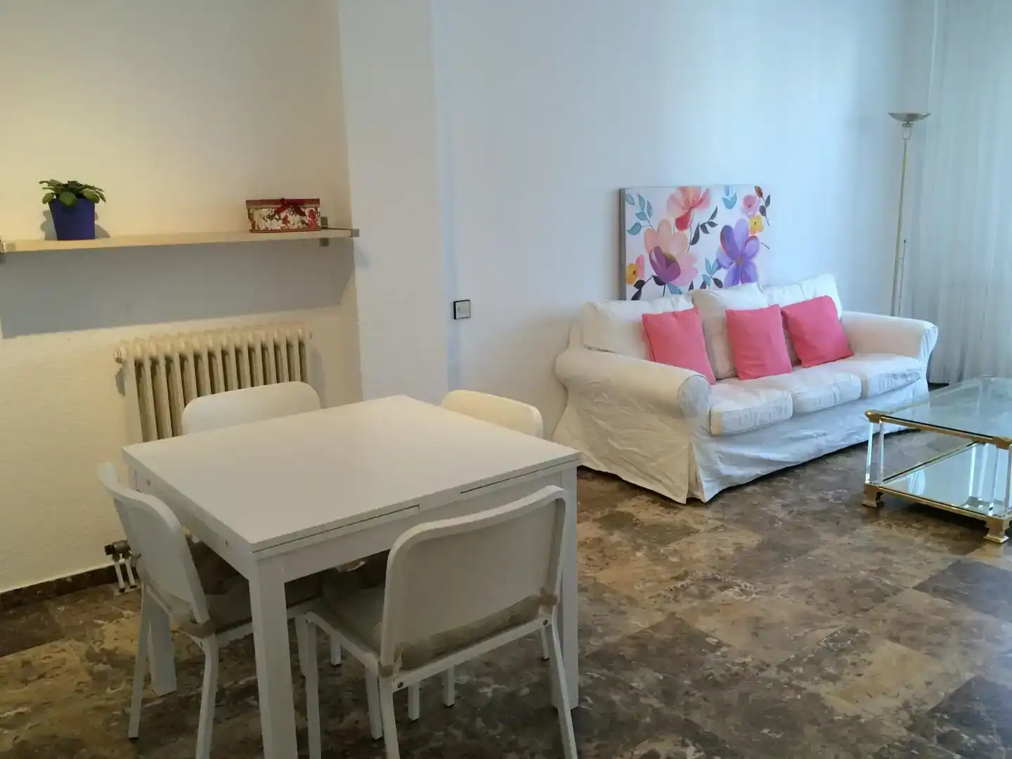 Sala de estar de Ático para compartir en Barcelona con Aire acondicionado, Amueblado y Horno